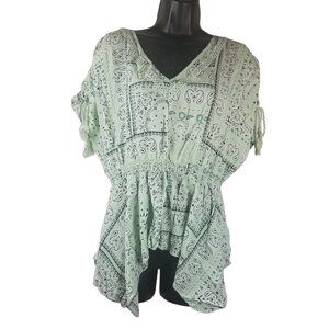 100% Rayon Women's Patel Sage/Black Embroidered Nekline Shark Bite Hem Top Sz XL